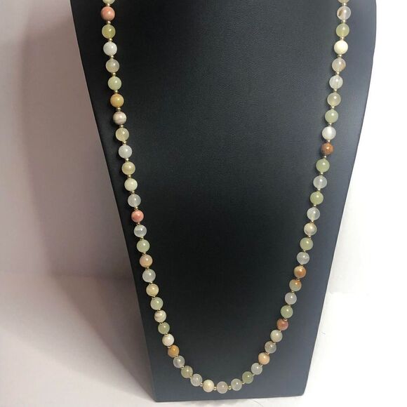 514 Stone bead and goldtone greens neutrals necklace - Picture 1 of 2